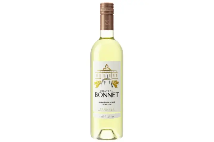 En flaska Chateau Bonnet Sauvignon Blanc Sémillon, ett utmärkt vitt vin till ost.