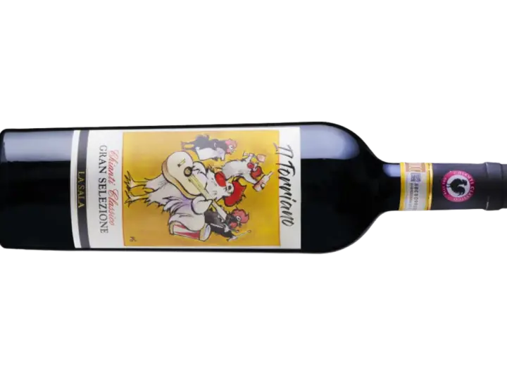 En flaska Chianti Classico Gran Selezione med en rolig etikett med tuppar som spelar musik. Perfekt vin till stifado!